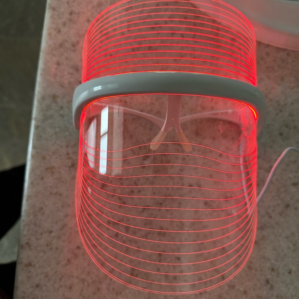 DMH light shield LED Kourtney Kardashian Poosh